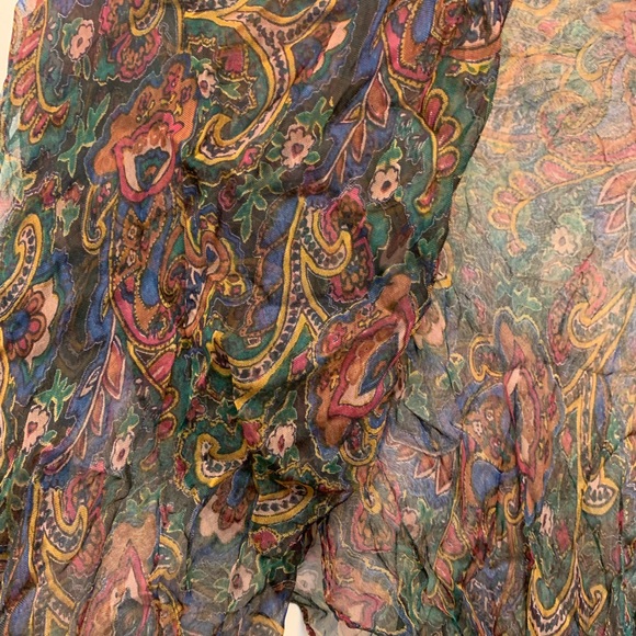 Emanuel Geraldo Scarf - Picture 2 of 5